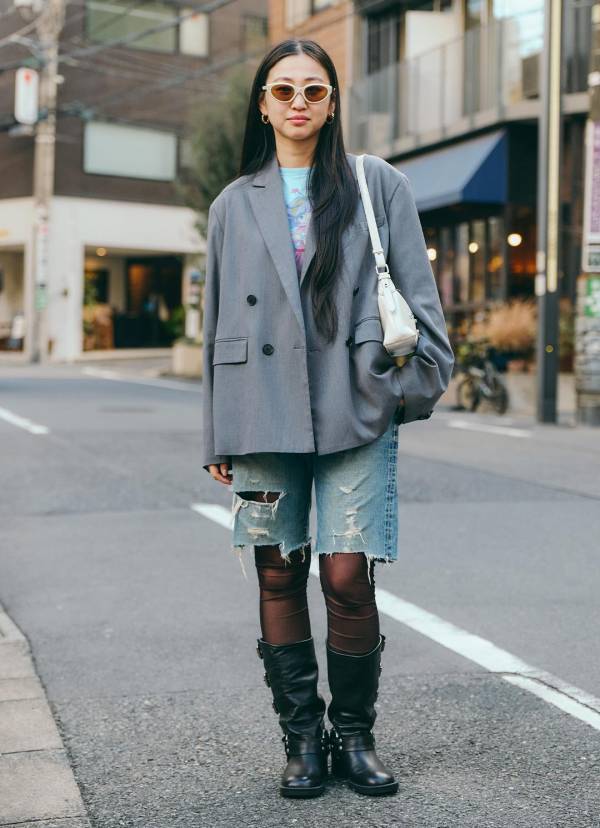 春はグレージャケットが気分！シアー素材のレギンスあわせが今年っぽい | HugMug