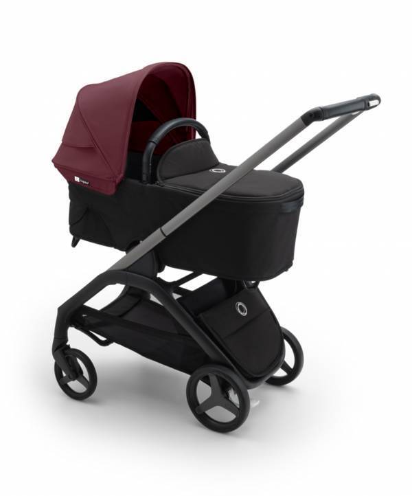 育児グッズもファッションの一部！【ベビーカー×春のファミリースタイル】 | HugMug