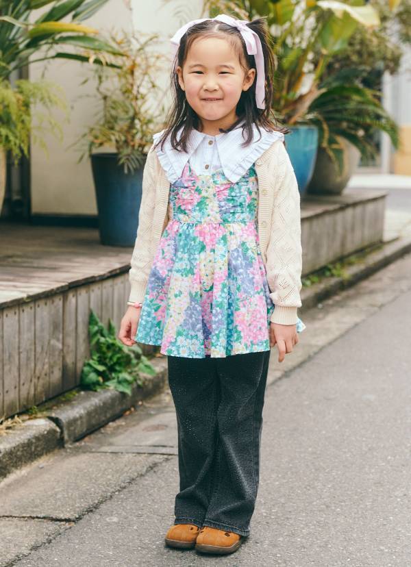 春はピンクが着たい！デニムとの合わせで甘くなり過ぎない大人コーデの完成 | HugMug