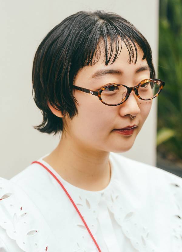 『ユニクロ』シャツで叶うパパの垢抜けコーデ術！ペイズリー柄のバンダナが今きてます | HugMug