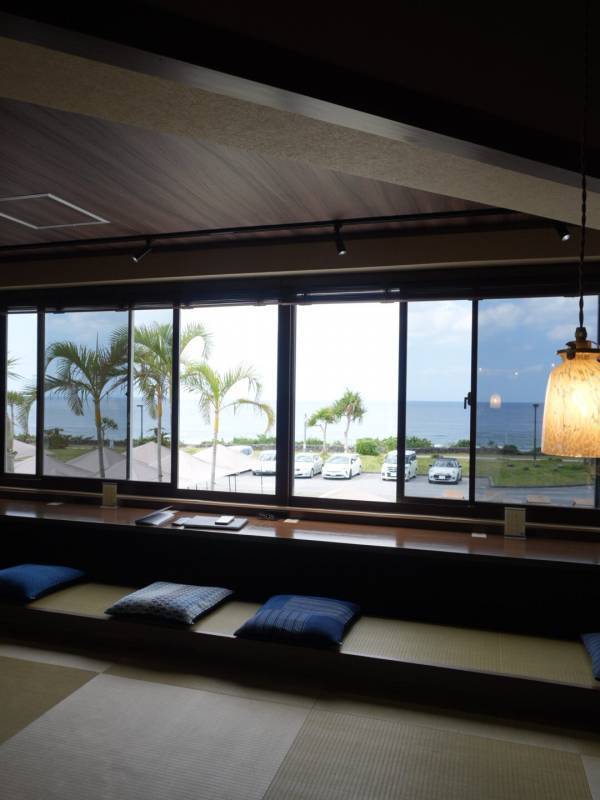 【沖縄】子連れで一日遊び尽くせる「Gala青い海」！カフェ・海水浴・ガラス作り・自然を全部満喫 | HugMug