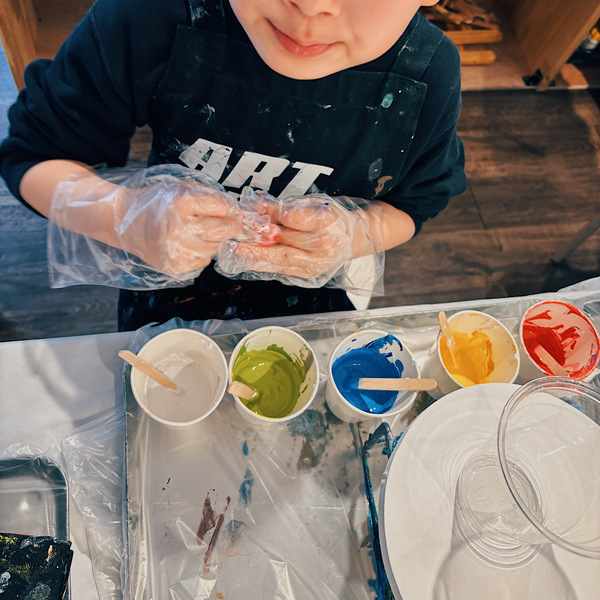 今話題！【たらし込みアート】って知ってる？手ぶらで気軽にできちゃう体験レポ | HugMug