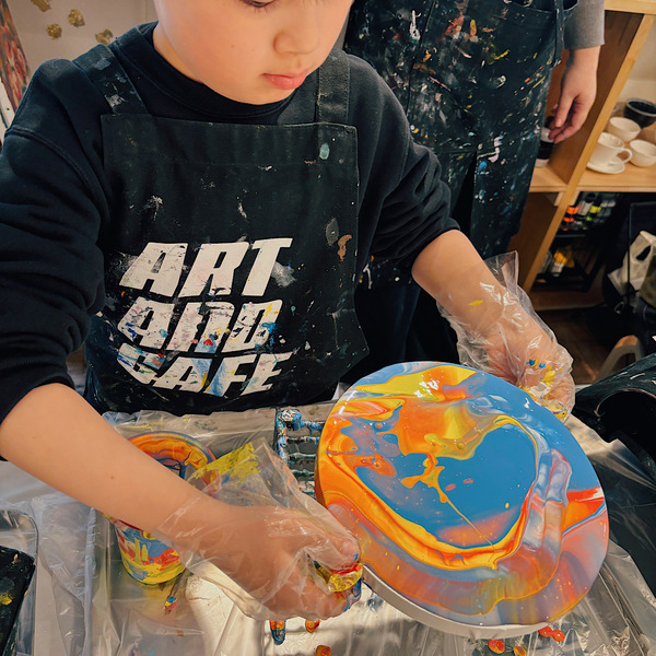 今話題！【たらし込みアート】って知ってる？手ぶらで気軽にできちゃう体験レポ | HugMug