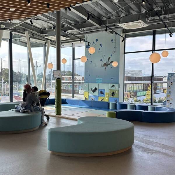 【湘南エリア初】道の駅「湘南ちがさき」で地元グルメ堪能！キッズスペース完備で子連れに最高！ | HugMug