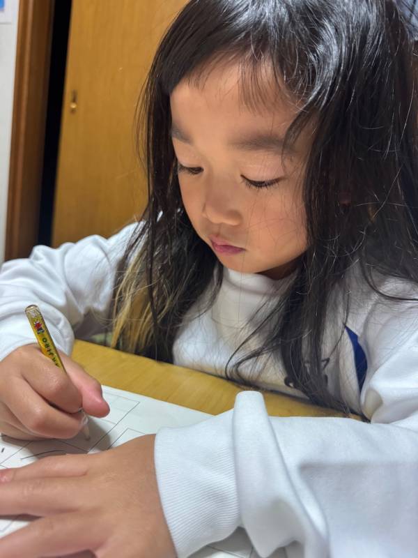 私が感じた小一の壁。慣れない環境への疲れや行き渋りなど、どう向き合う？ | HugMug