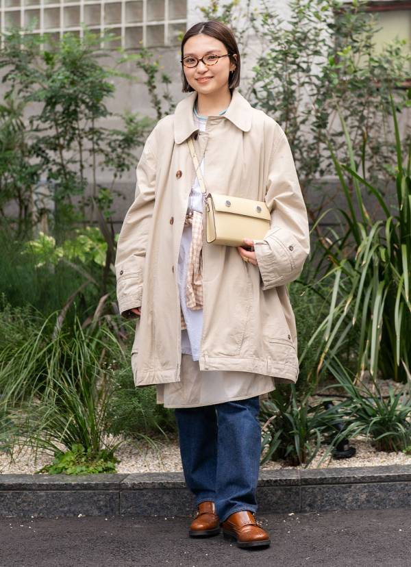 miumiu大好き！べっ甲柄サングラスやウイングチップシューズなど洗練カジュアルの最適解 | HugMug