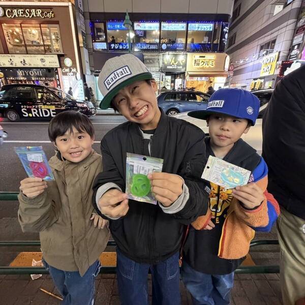 韓国旅行気分を国内で体験！【子連れ新大久保】おすすめスポット＆食べ歩きグルメまとめ | HugMug