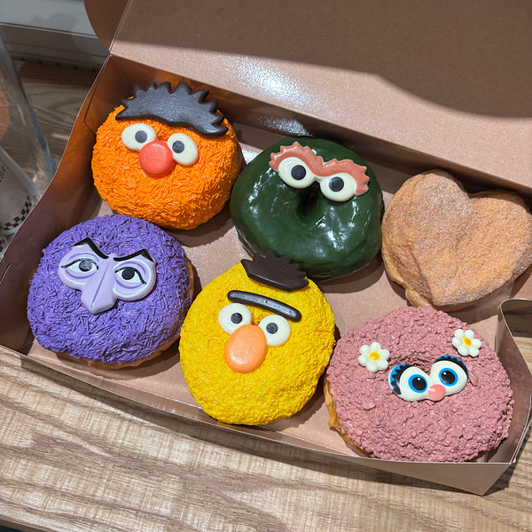 【セサミストリートマーケット】二子玉川に新オープン！月替わりクレーンゲームやカフェなど徹底レポ！ | HugMug