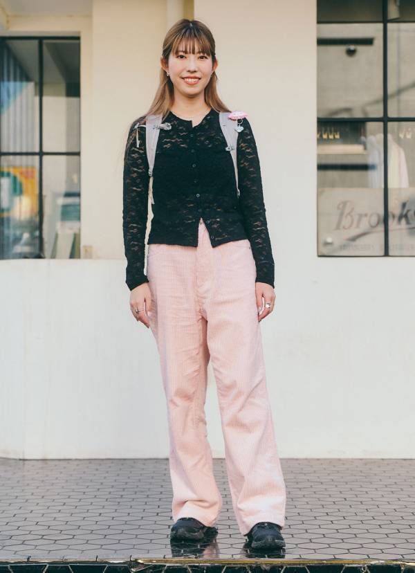 ピンクで春の着こなしを満喫！【ママのピンクコーデSNAP5選】 | HugMug