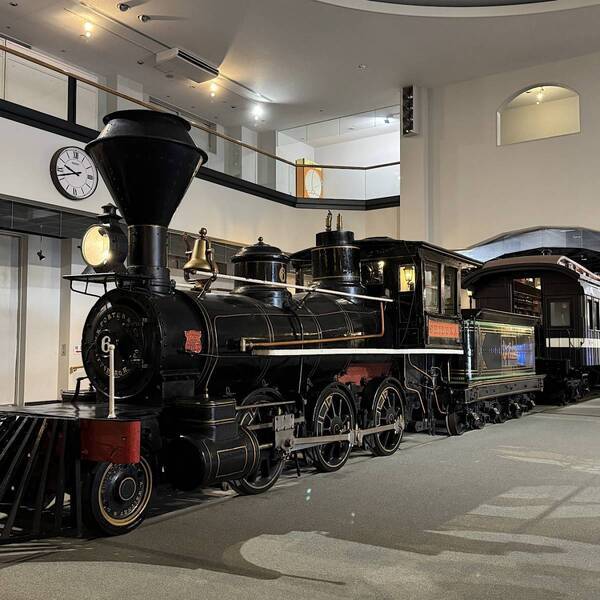 本物の蒸気機関車に乗れる！【北海道・小樽】鉄道博物館が電車好きキッズの心を鷲掴み！ | HugMug