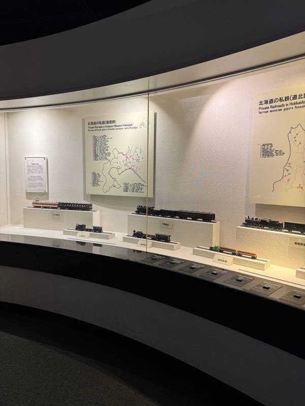 本物の蒸気機関車に乗れる！【北海道・小樽】鉄道博物館が電車好きキッズの心を鷲掴み！ | HugMug