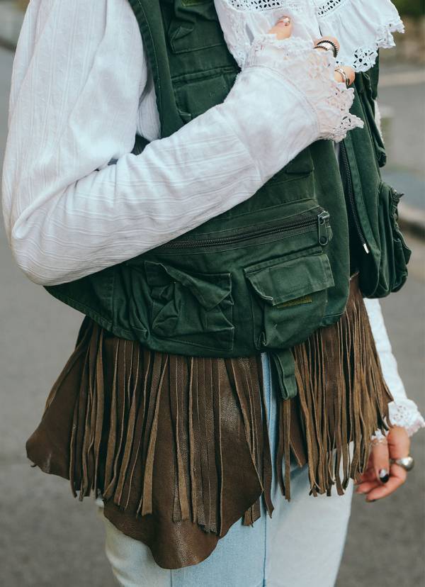 【ZARA】ビッグカラー×ワークベストでつくる甘辛コーデ | HugMug