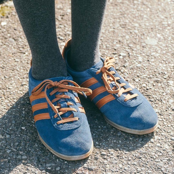 いつものコーデにひとクセつけて！【個性派スニーカー9選】 | HugMug