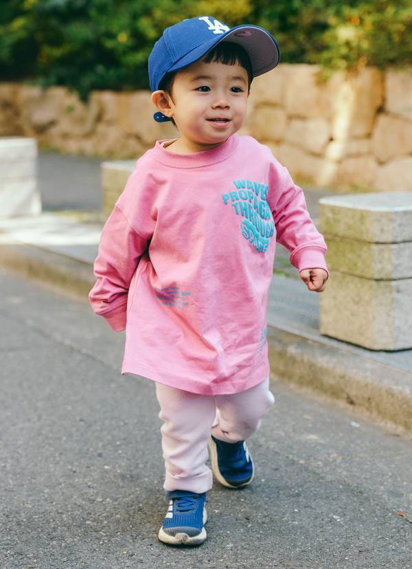 メルヘンにならない！大人の花柄コーデ。シルエットと小物使いがポイント。 | HugMug