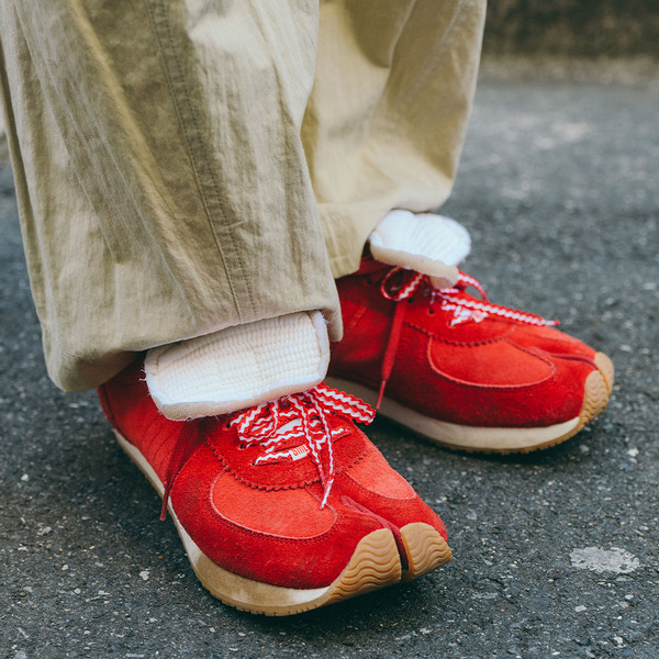 メルヘンにならない！大人の花柄コーデ。シルエットと小物使いがポイント。 | HugMug