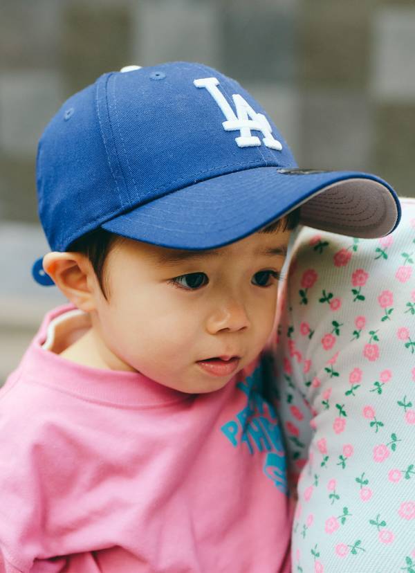 メルヘンにならない！大人の花柄コーデ。シルエットと小物使いがポイント。 | HugMug