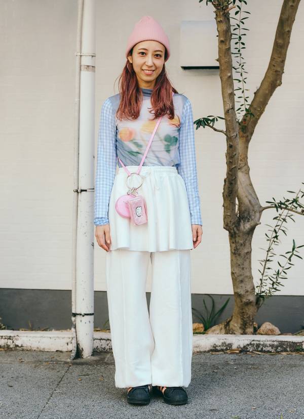 「パステルカラー」で大人可愛い春モード！ お出かけにぴったりな甘辛カジュアル | HugMug