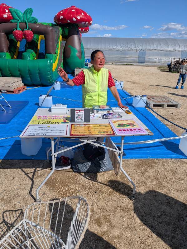 子連れいちご狩りは「いちごの里」が最強！食べ比べやカフェ、遊び場など1日満喫レポ | HugMug