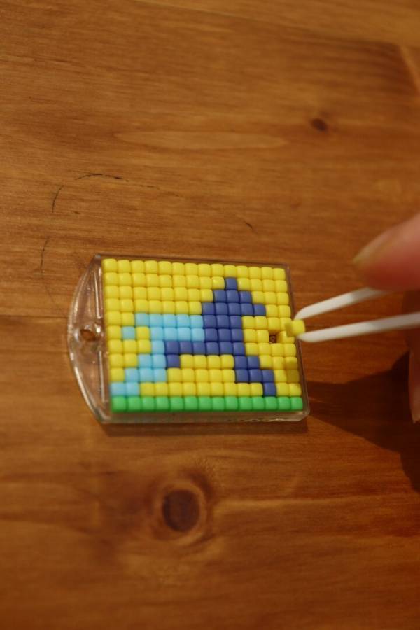 並べるだけで完成！【3COINS】のビーズキーホルダーキットに大ハマり！ | HugMug