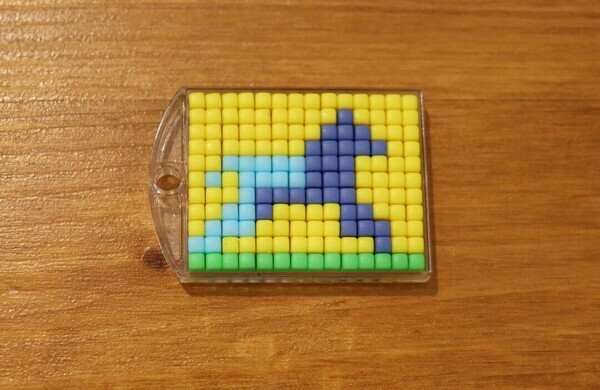 並べるだけで完成！【3COINS】のビーズキーホルダーキットに大ハマり！ | HugMug