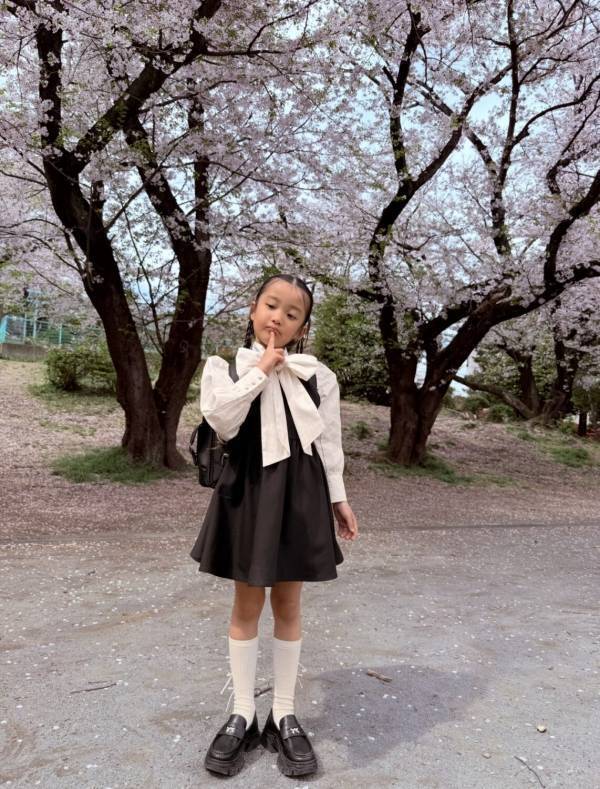 【卒園式・入学式コーデ】どこの？と聞かれたブランドから印象を変える着回しコーデ術までご紹介 | HugMug