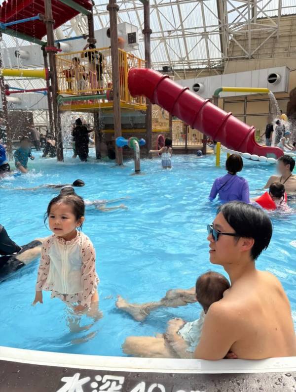 4人でまさかの2,000円！？ 「東京サマーランド」感謝デーがコスパ最強！ プール＆遊園地を大満喫！ | HugMug