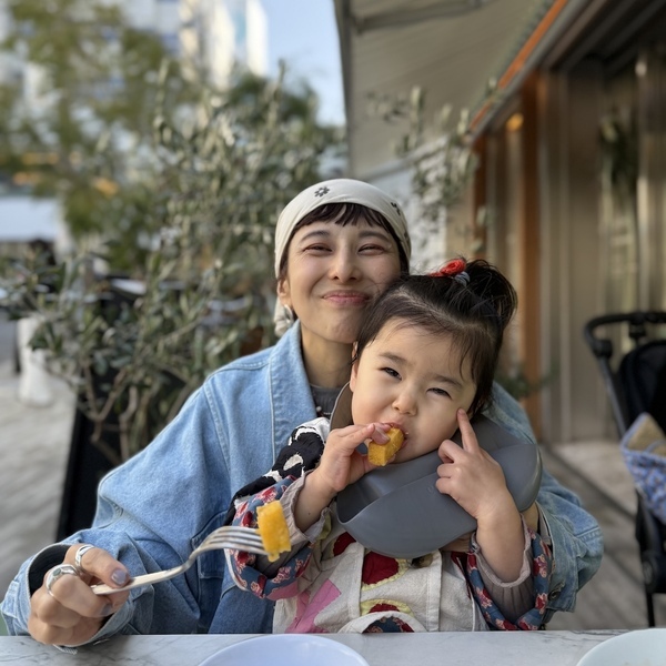 子連れママ必見！ 表参道「LINA STORES」でテラスランチがおすすめ！ 待ち時間グッズも紹介 | HugMug