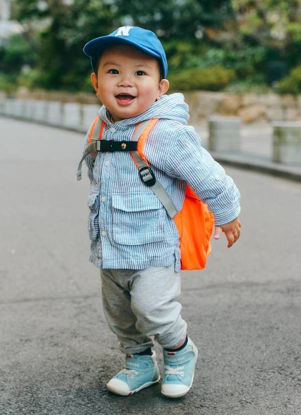 夫婦でデニムトップスを仲良しシェア♪ 洗練カジュアルのお手本コーデ | HugMug