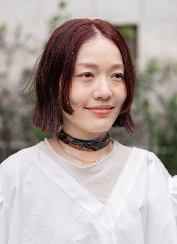 フリルたっぷりのキッズスカートに視線集中！ 家族で爽やかブルーをシェアしたお出かけコーデ | HugMug