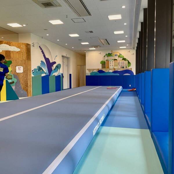万博の人気遊具が遊び放題！？【大阪】リニューアルした「ボーネルンド」が子連れに最高すぎた！ | HugMug