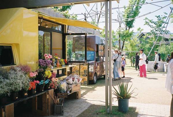 可愛い器をお得にゲット！【マルヒロ陶器市】＆遊び場【HIROPPA】が子連れにおすすめ！ | HugMug