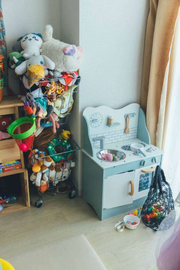 センスのいい家族が暮らす家【Vol.29 アートに囲まれ、あたたかい距離感を築く家・蓮沼千紘さん邸】 | HugMug