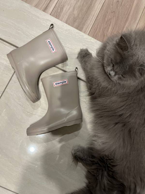 梅雨時期の必須アイテム！ストール付き2WAYキャップとTODAYFULのブーツが手放せない | HugMug
