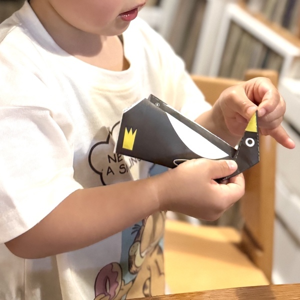 親も感動！２歳児がひとりでつくれる！「ひとりでおれるおりがみ」 がおすすめ！ | HugMug