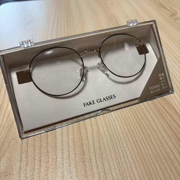 1,100円でいいの！？【3COINS】「曇りにくいPCメガネ」がブルーライトカット＆UVカットでコスパ最強！ | HugMug
