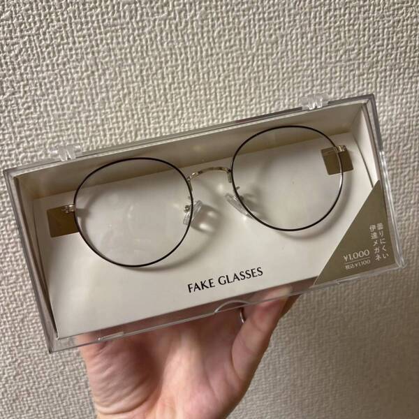 1,100円でいいの！？【3COINS】「曇りにくいPCメガネ」がブルーライトカット＆UVカットでコスパ最強！ | HugMug