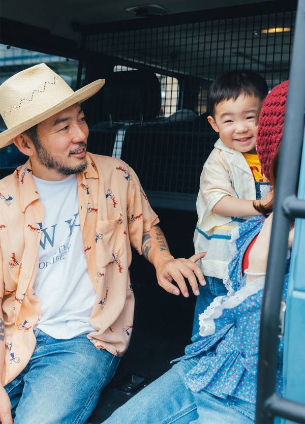 【愛車取材】一見レトロ、中身は超快適！ 瀬戸あゆみさんファミリーのこだわりカスタムカーが理想的すぎる | HugMug