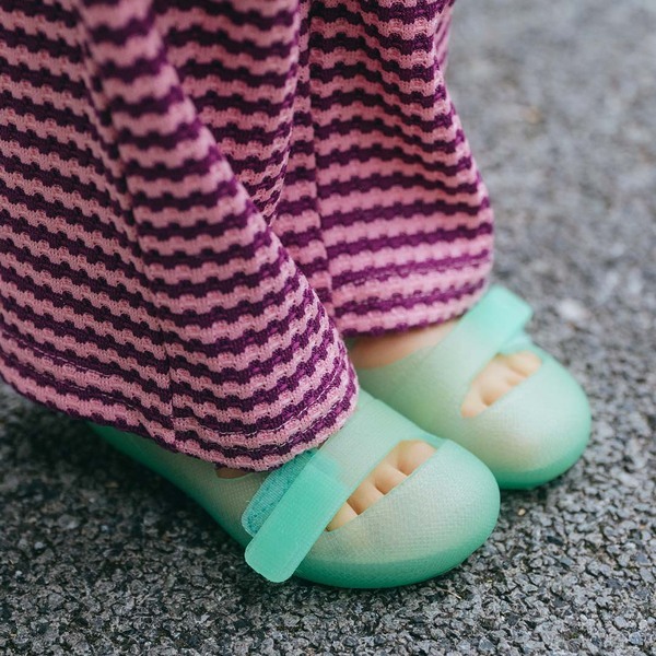 キッズサンダル人気No.1♡【ジェリーサンダルSNAP6選】 | HugMug