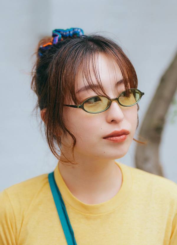 おしゃれな人はみんな持ってる！？モンベルのサコッシュが軽くて可愛くて超使える！ | HugMug