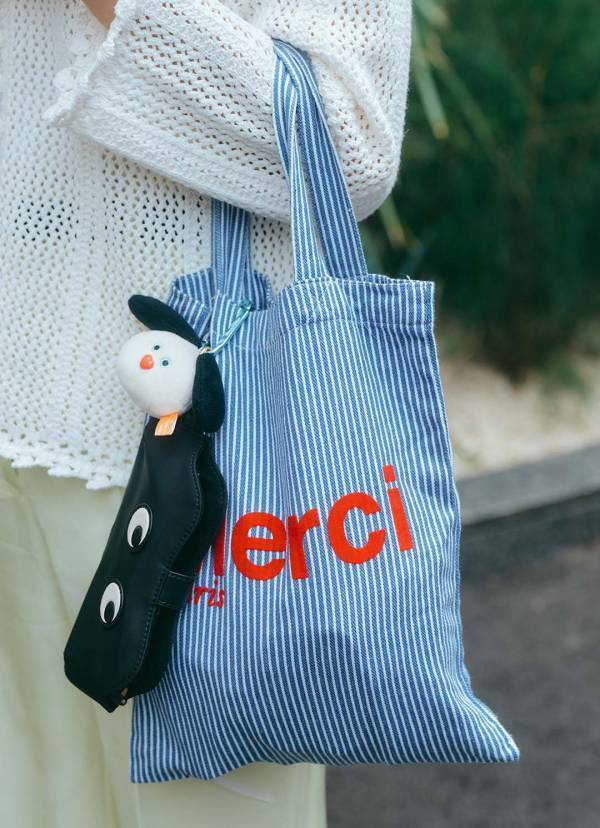 【ZARA】のポイントニットカーディガンが超優秀！夏は程よい肌見せが垢抜けのコツ | HugMug