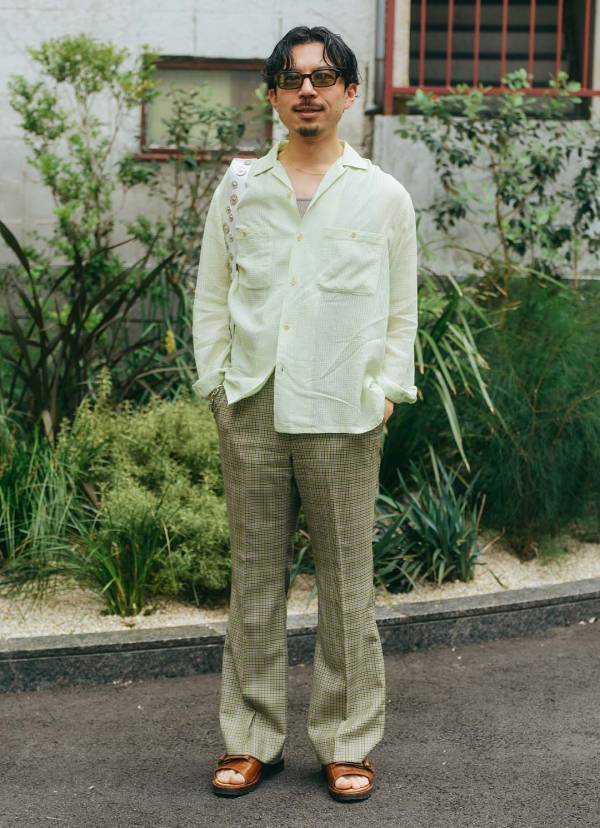 【ZARA】のポイントニットカーディガンが超優秀！夏は程よい肌見せが垢抜けのコツ | HugMug