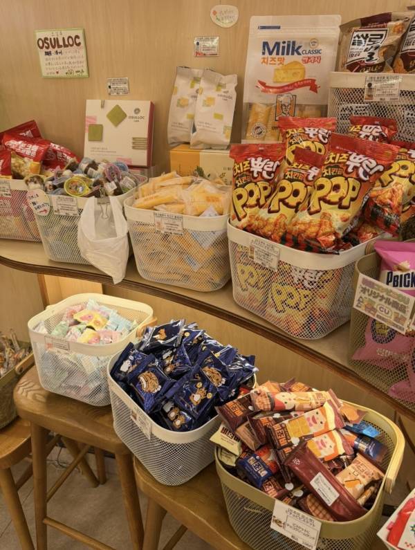 小学生女子と行く！【新大久保】カスタム雑貨から韓国グルメ、コスメまで徹底レポ！ | HugMug