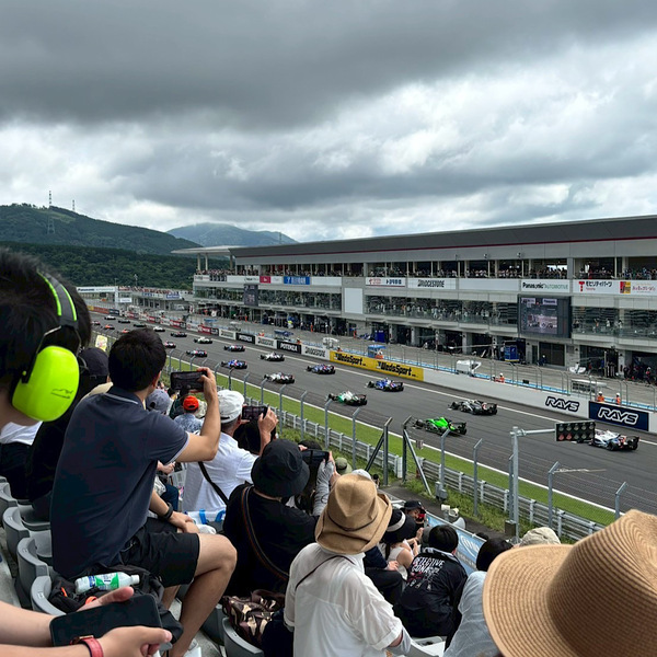 中学生以下同伴でお得に！【富士スピードウェイ】F1観戦が子連れにおすすめ | HugMug