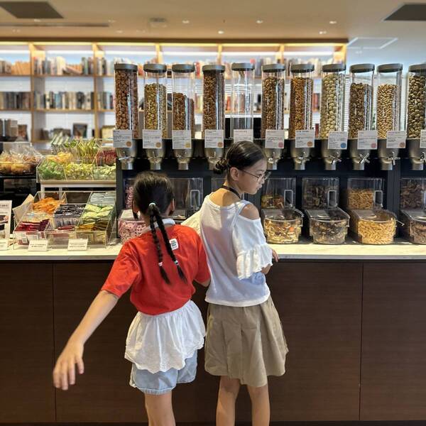 【3歳未満無料】キッズプラン有りのシェアオフィスが子連れに最高！食べ放題＆遊べる「SHARE LOUNGE 押上」 | HugMug