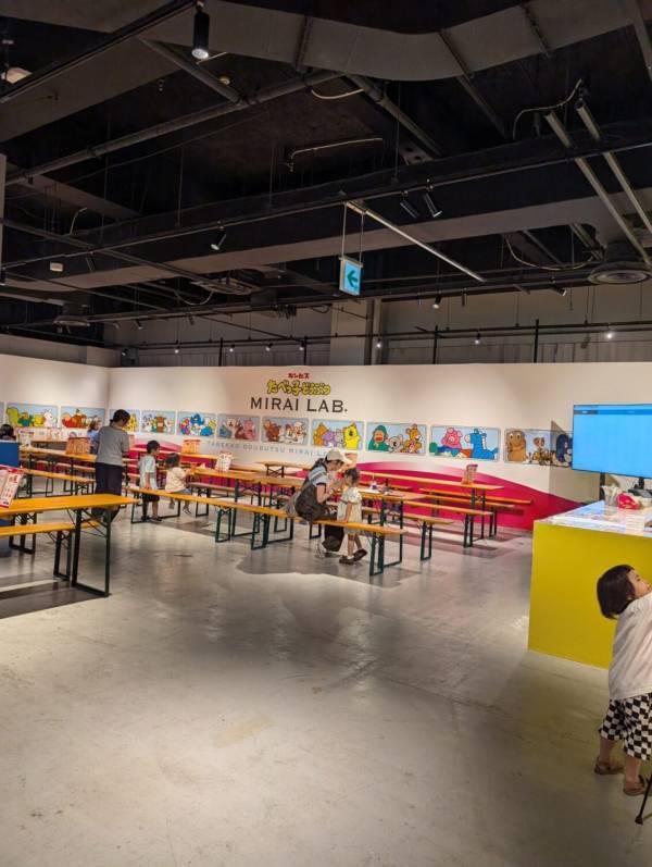 【未就学児無料】横浜駅から2分！「たべっ子どうぶつ MIRAI LAB.」へ親子で行ってみた | HugMug