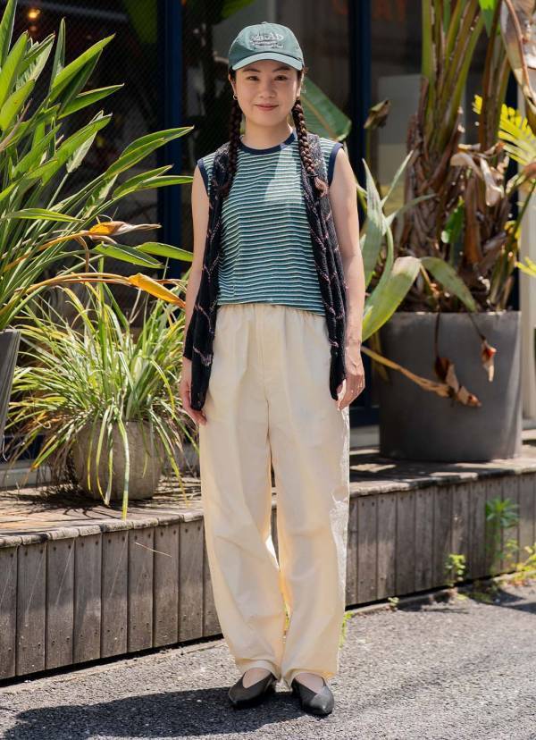 今の気温にぴったり「ベスト」を使ったコーデをご紹介！ ボーダーTシャツと合わせて今っぽく | HugMug