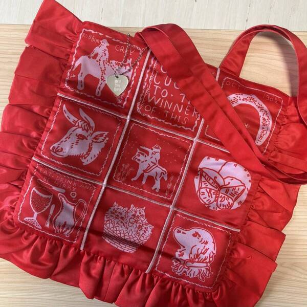 収納力も見た目も優秀！【実際に買ってよかった】大容量ポーチ＆秋の差し色バッグおすすめ2選 | HugMug