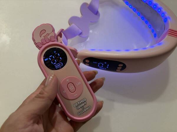 手で動かさなくてOK！？忙しいママの「ながら美容」に韓国EMS美顔器がおすすめ | HugMug