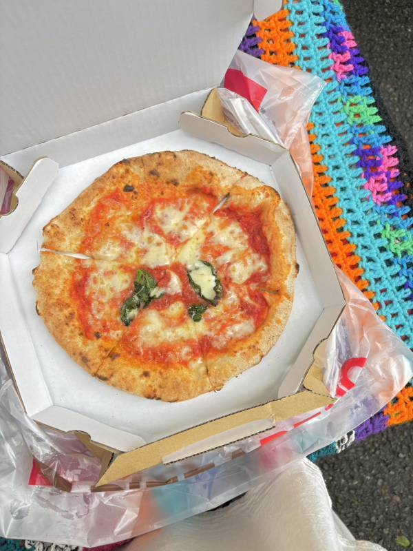 【福岡】約150店舗が大集合！ 護国神社の蚤の市でヴィンテージの一目惚れアイテムをゲット | HugMug