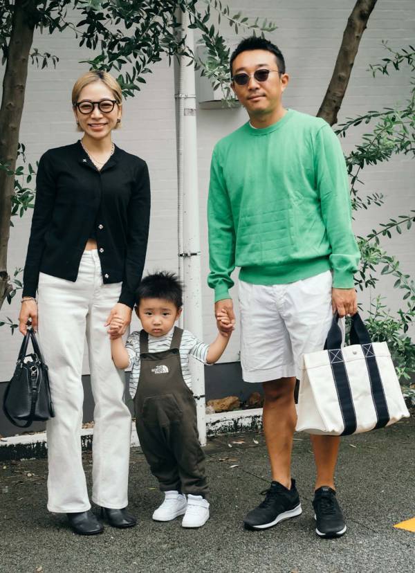 メゾンマルジェラで彩る秋の装い。単調にならないモノトーンコーデに注目 | HugMug